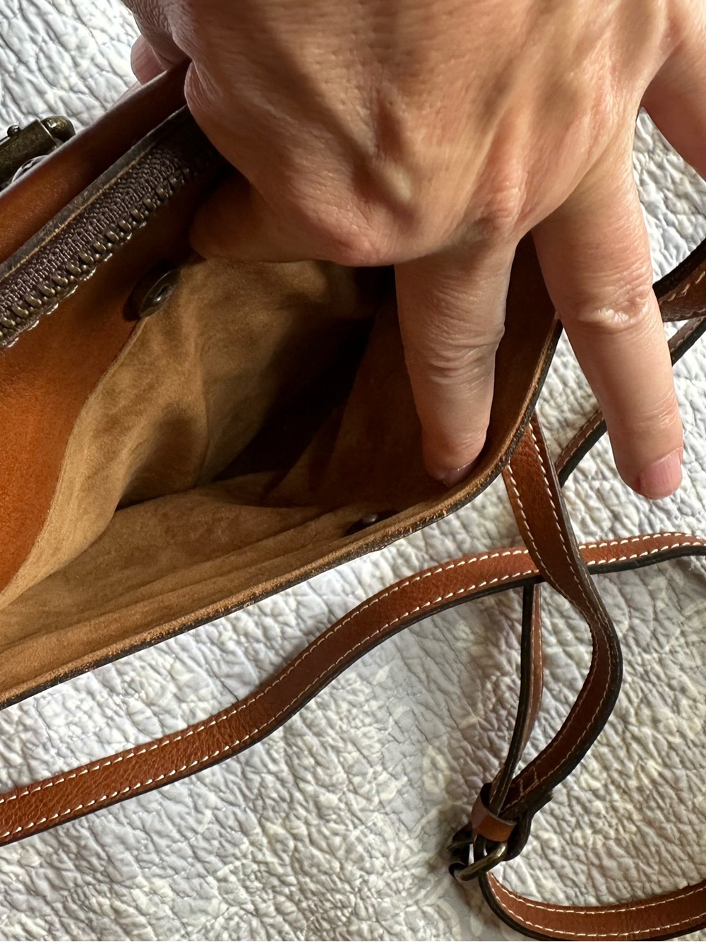 Patricia Nash Cognac Leather Crossbody purse/ Bag with Front Buckle - Picture 5 of 10